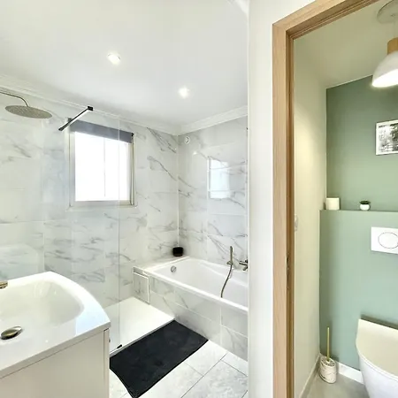 Vezelay 3 Luxury 3 Bedrooms, By Welcome To