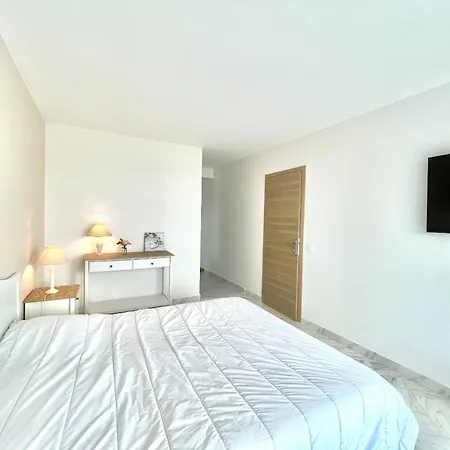 Apartmán Vezelay 3 Luxury 3 Bedrooms, By Welcome To