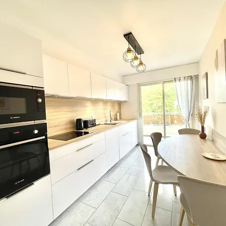 Vezelay 3 Luxury 3 Bedrooms, By Welcome To Apartmán