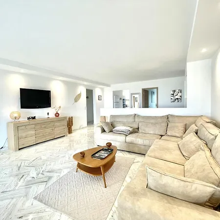 Vezelay 3 Luxury 3 Bedrooms, By Welcome To Apartmán *
